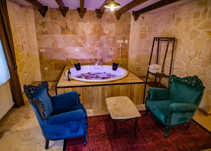 Senior Stone House Hotel